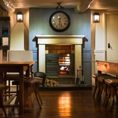 Готель The Fenwick Steak & Seafood Pub Claughton Екстер'єр фото